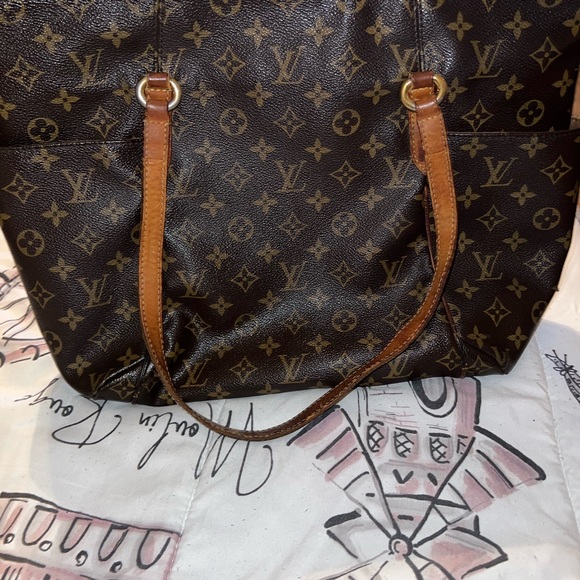 Beautiful Authentic Totally - Picture 2 of 15